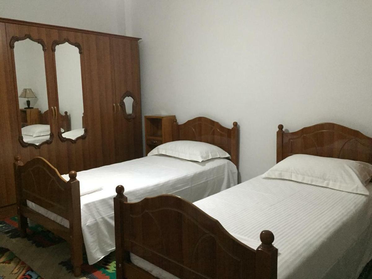 Apartament Berati Buitenkant foto